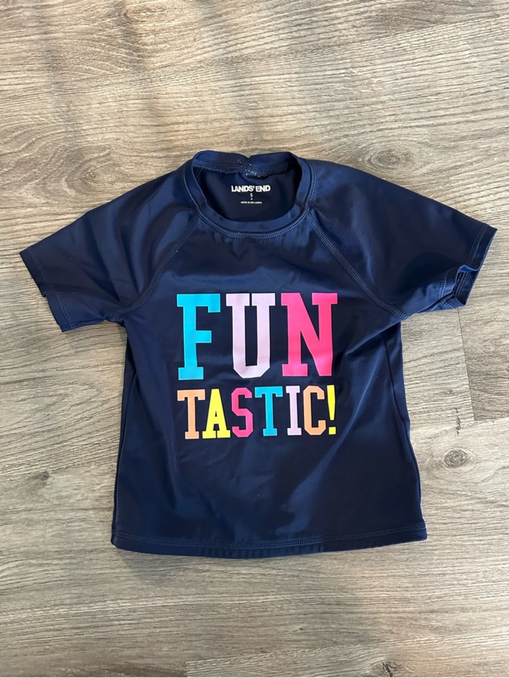 ⭐️Lands' End ($5-6 BUNDLE ADD) Navy Kids 'FUN TASTIC!' Rash Guard SZ 4